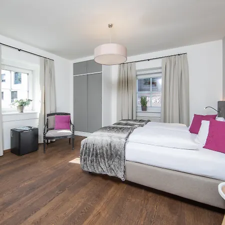 Heitzmann - & Rooftop Otel 4*