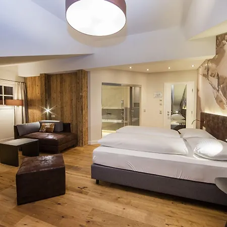 Hotel Heitzmann - & Rooftop Zell am See