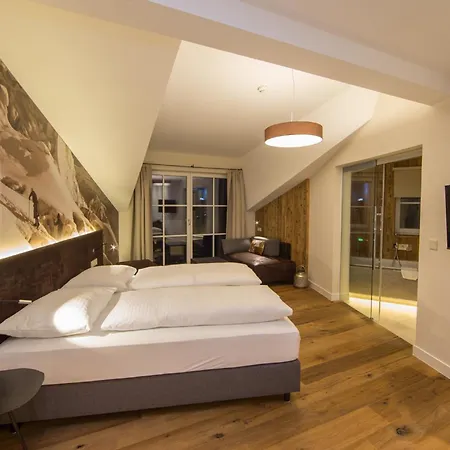 Heitzmann - & Rooftop Hotel 4*